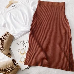 Abercrombie & Fitch Ribbed Midi Skirt in Rust Brown